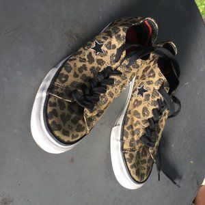 Converse One Star Leopard Print